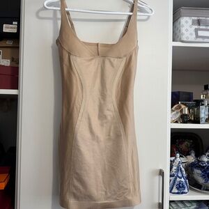 Body hush, Size L, 47% Nylon, 53% Lycra